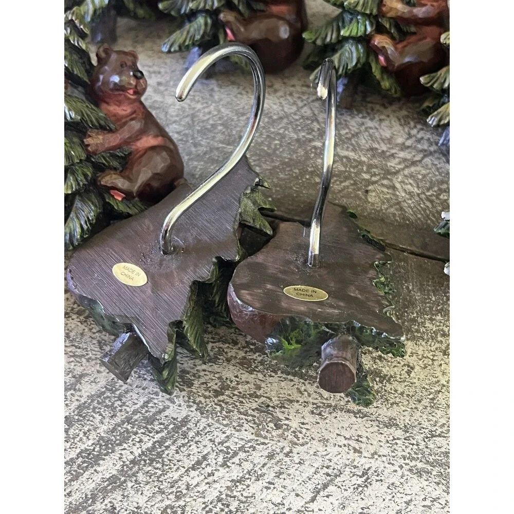 BEAR IN A TREE SHOWER HOOK SET-DISCONTINUED decorative Set Of 12